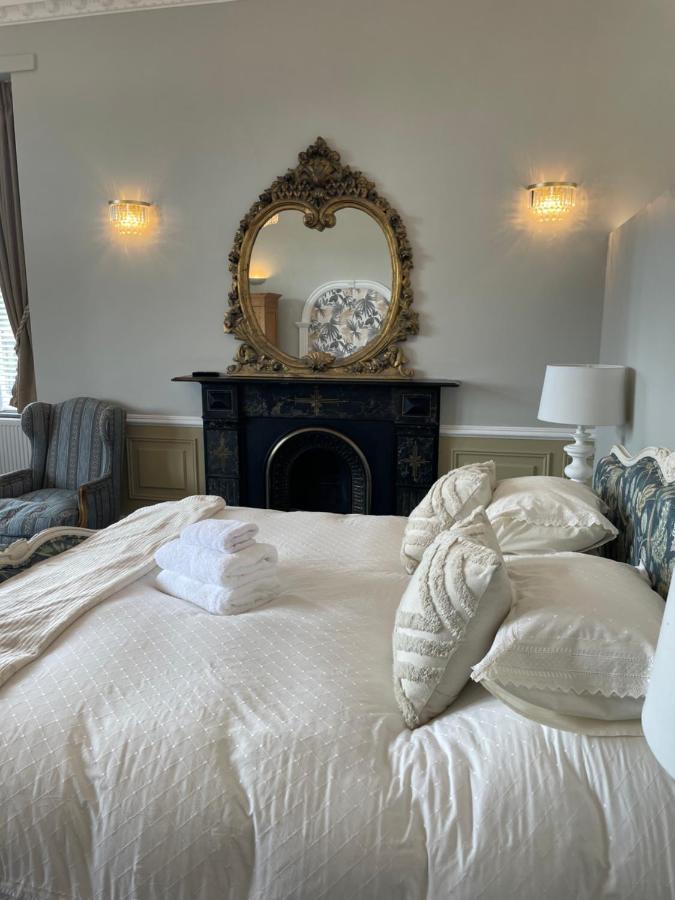 Bed & Breakfast The Old Club